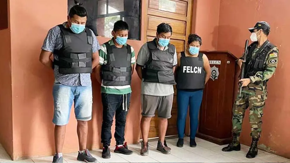 Foto referencial de algunos detenidos en un caso pasado. CLAVE 300