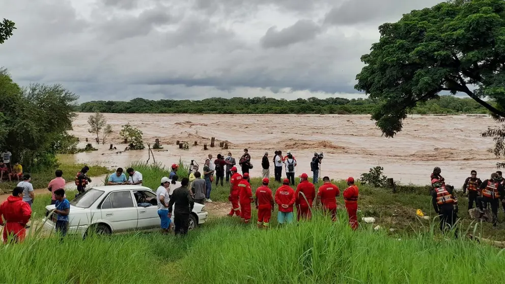Imagen de referencia de trabajos de rescate en el r&iacute;o Pira&iacute;.