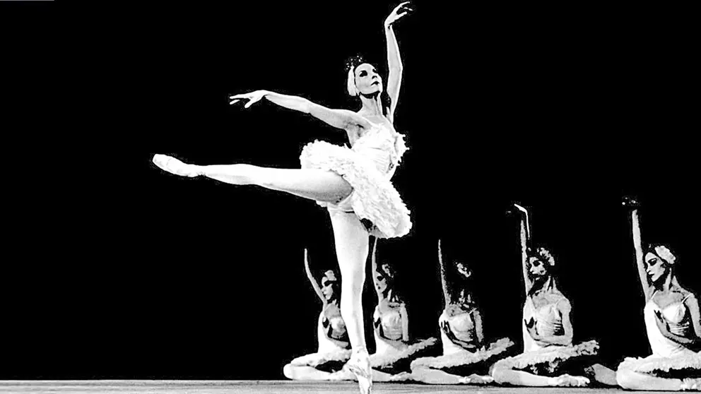 Una fotografía de archivo de la bailarina cubana Alicia Alonso. MAGAZINE