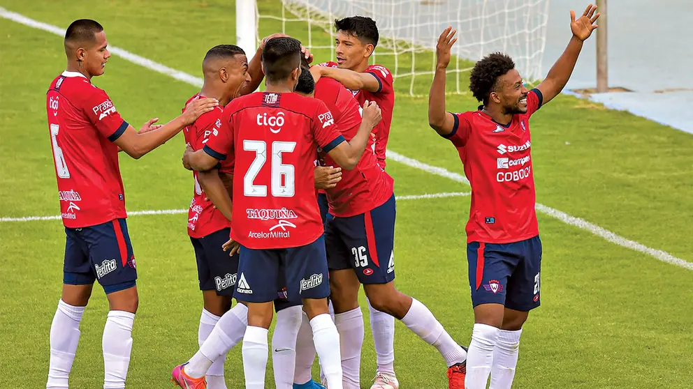 Una imagen de una práctica que Wilstermann realizó en su complejo de Alalay. DICO SOLÍS