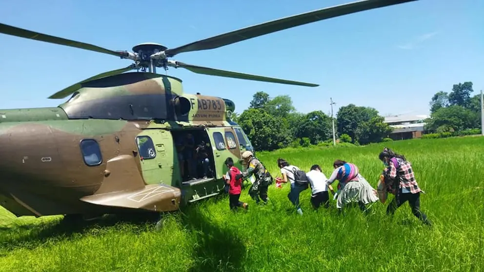 Rescate de personas atrapadas en San Julian.