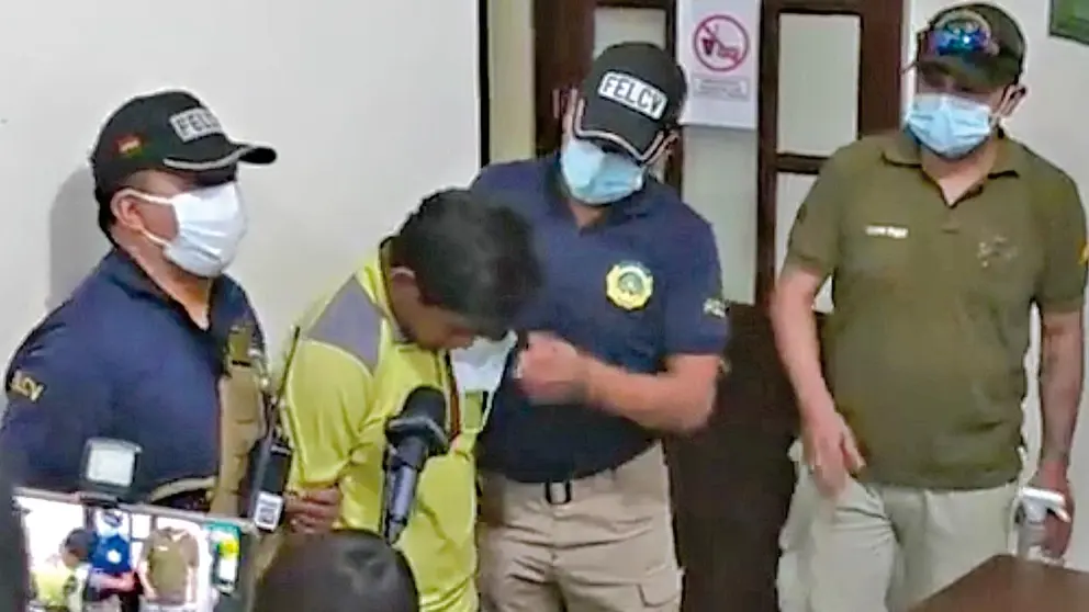 Policía presenta al sindicado de violar y embarazar a su hija de 12 años.             RKC  