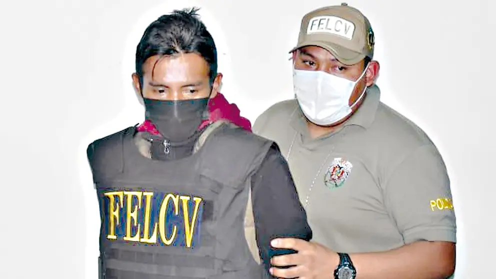 Policía presenta a Félix Fernando T.S., procesado por feminicidio en grado de tentativa. RUBÉN RODRÍGUEZ