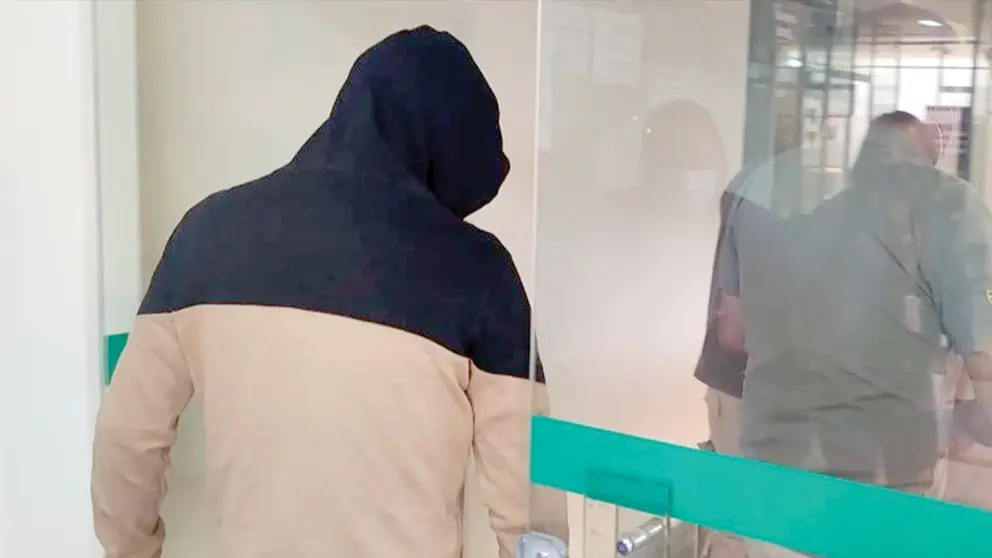 El adolescente denunciado por presunto acoso sexual en un colegio.	         CLAUDIO ROJAS