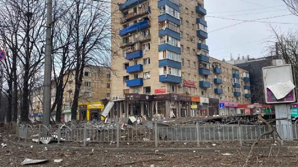 Un edificio de Mariupol devastado por las fuerzas militares rusas. EFE