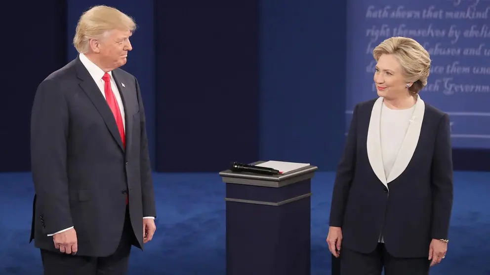 El expresidente de EE.UU. Donald Trump y Hillary Clinton, en una fotografía de archivo. EFE