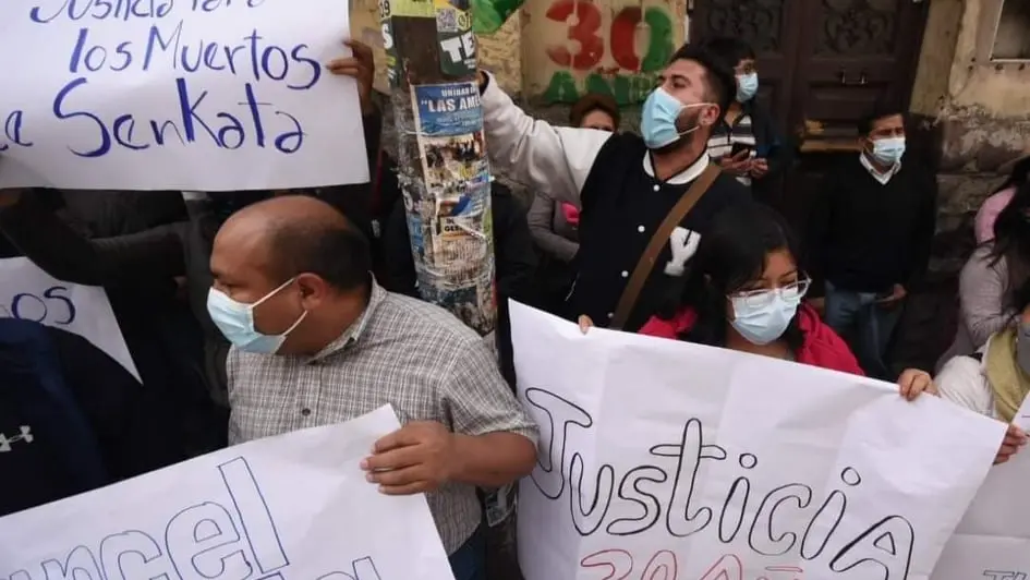 Protestas en las afueras de la c&aacute;rcel de Miraflores. APG