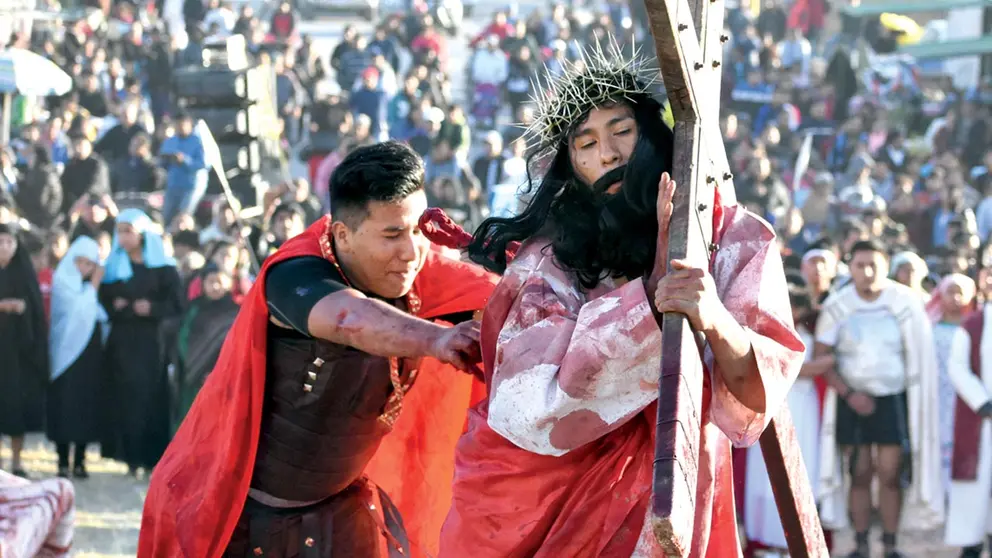 Escenificación del viacrucis de Cristo. DICO SOLÍS