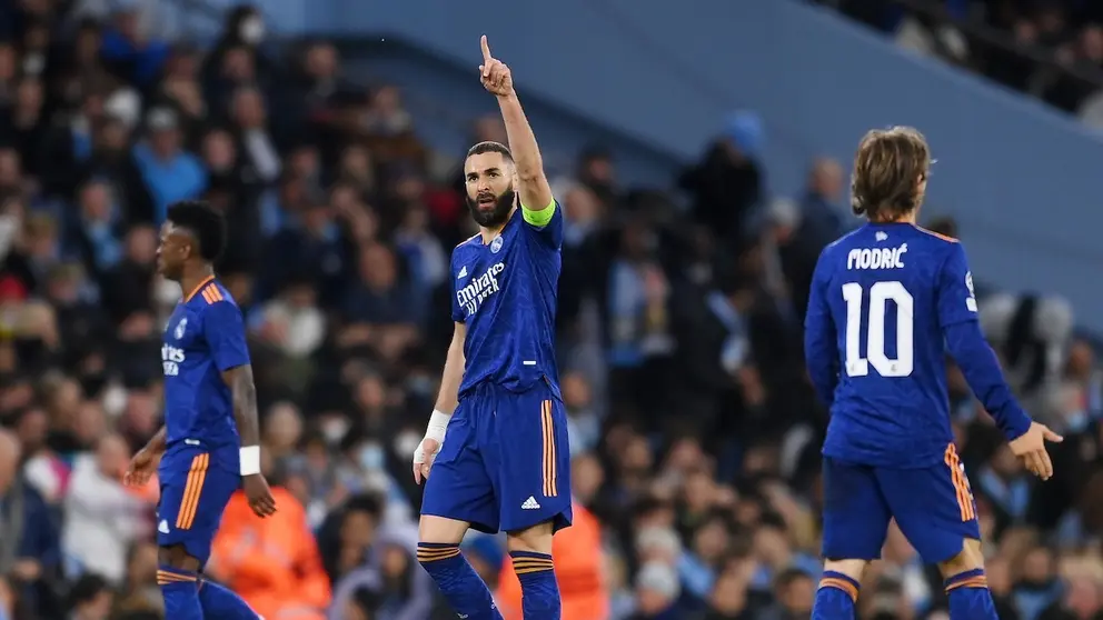 Karim Benzema celebra una diana más tras anotar en el duelo contra Manchester City por la ida de la semifinal de la Liga de Campeones. Facebook UEFA Champions League