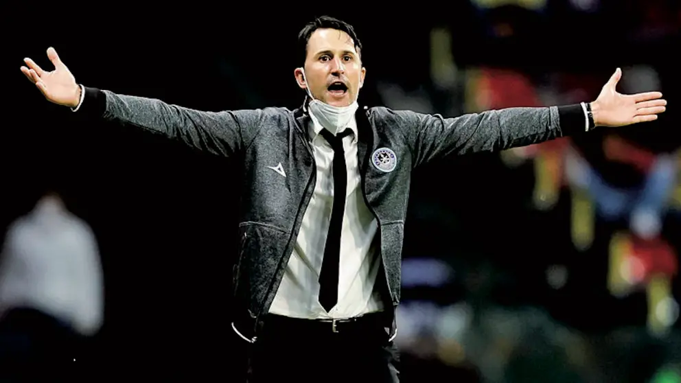 Una imagen del entrenador español Beñat San José. Bolavip