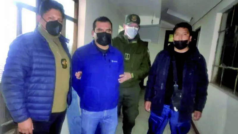 El teniente coronel Ra&uacute;l Cabezas al momento de su aprehensi&oacute;n. RRSS