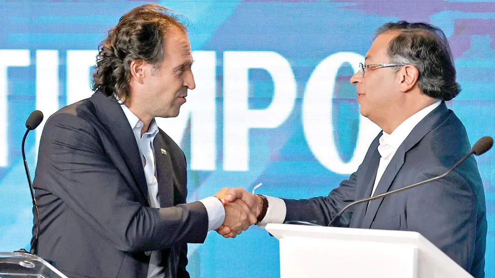 El debate presidencial entre Gutiérrez (i) y Petro (d). EFE