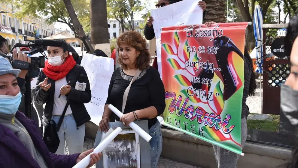 Trabajadoras sexuales de la Llajta, concentradas para exigir respeto y decirle no a la discriminaci&oacute;n. NO&Eacute; PORTUGAL