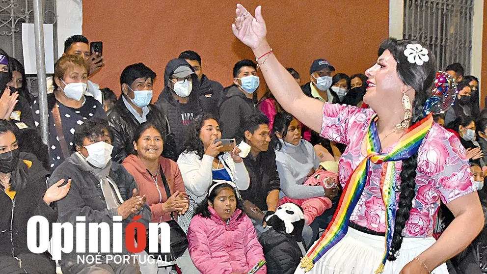 Una mujer trans participa de la Marcha de Diversidades Sexuales en Cochabamba.       NOÉ PORTUGAL