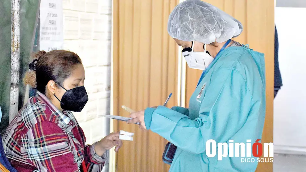 Los contagios entre el personal de salud se hicieron fuertes en esta quinta ola. DICO SOL&Iacute;S