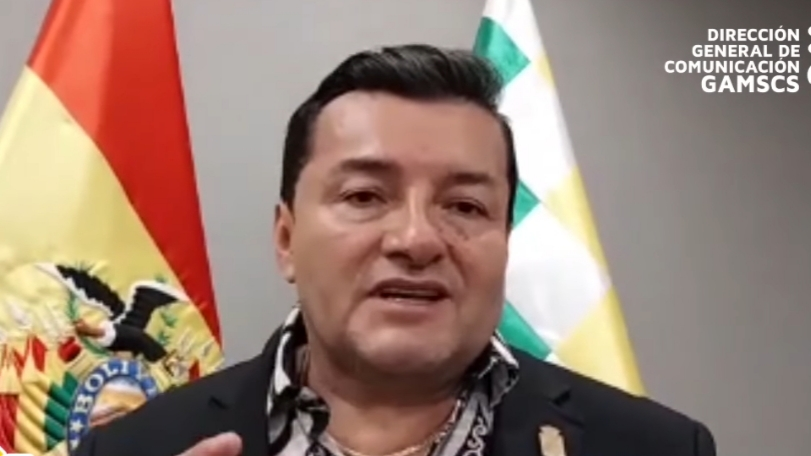 El alcalde de Santa Cruz, Jhonny Fern&aacute;ndez, en un mensaje a su ciudad.