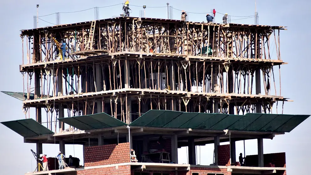 La construcción de edificios que están a la venta en Cochabamba. DICO SOLÍS