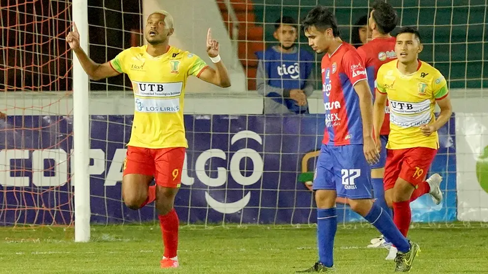 Incidencias del partido entre Universitario y Palmaflor jugado en el estadio Patria por el torneo clausura de la División del Fútbol. APG