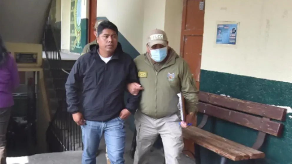 Freddy Machicado durante su aprehensi&oacute;n./ APG