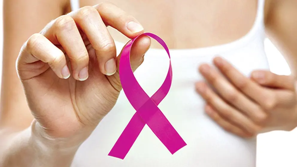 Imagen referencia de la lucha contra el c&aacute;ncer de mama./ INTERNET