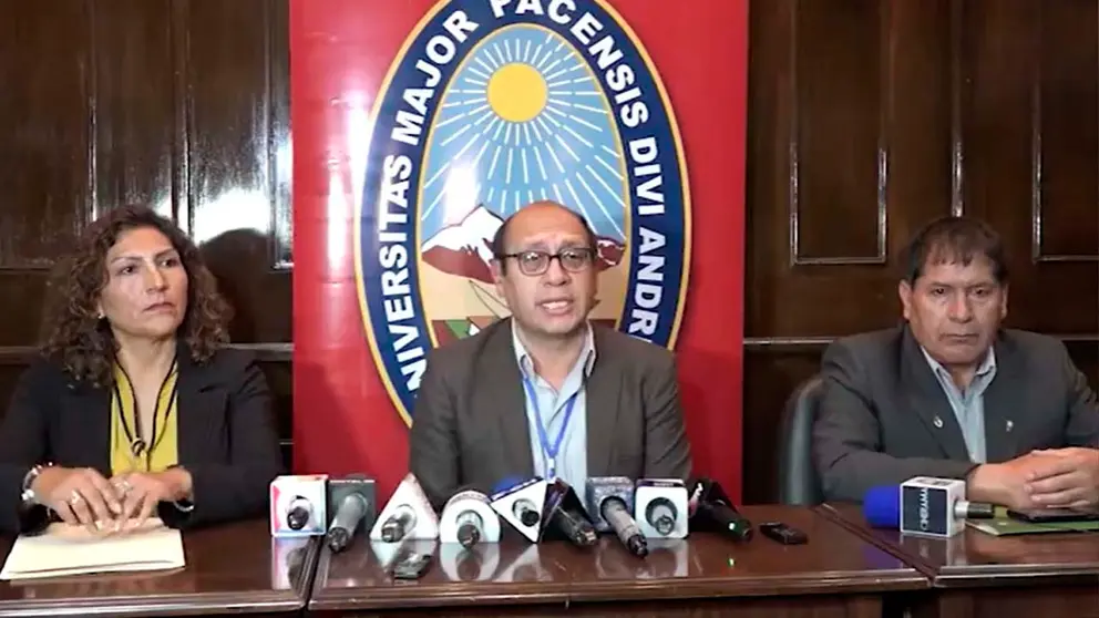Autoridades de la UMSA informaron la decisi&oacute;n. Foto: captura de pantalla.