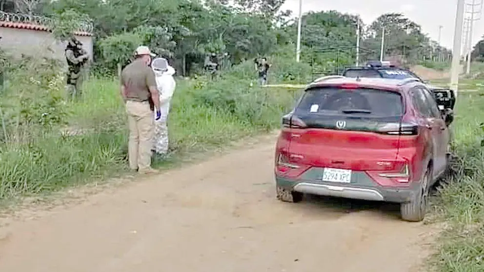 La movilidad donde Abdiel El Hage fue asesinato a tiros en Santa Cruz. FACEBOOK