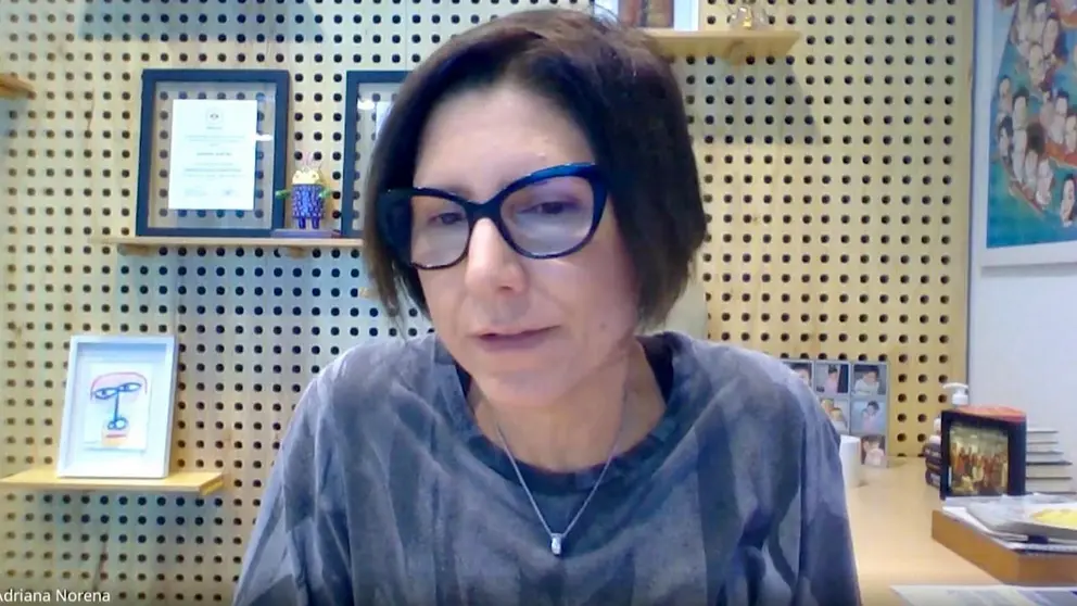 Captura de video en la que se registró a Adriana Noreña, vicepresidenta de Google para Latinoamérica, durante una entrevista con EFE. EFE