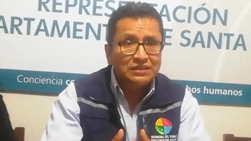 El defensor del Pueblo, Pedro Callisaya, en rueda de prensa. CAPTURA VIDEO