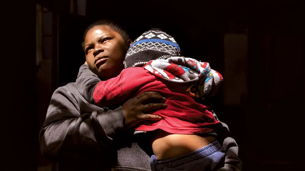 Mariana Moreira depende de un centro comunitario en São Paulo para alimentar a su familia.           ALAMY