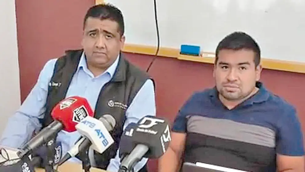 Torrico y Salazar hablan ante los medios vallunos. DOSIS DE F&Uacute;TBOL