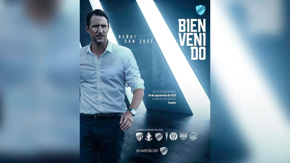 Imagen de la bienvenida de la Academia pace&ntilde;a a Be&ntilde;at San Jos&eacute;. FACEBOOK CLUB BOL&Iacute;VAR