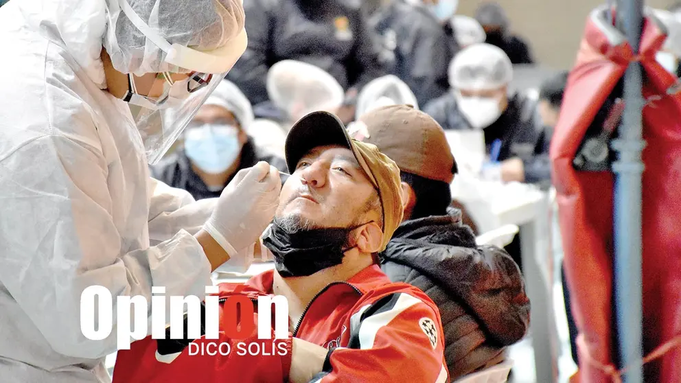 La toma de muestras a un paciente.         DICO SOLÍS