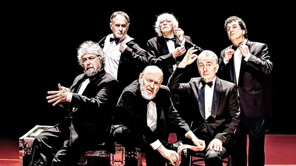 El elenco de Les Luthiers durante una presentaci&oacute;n. AGENCIAS