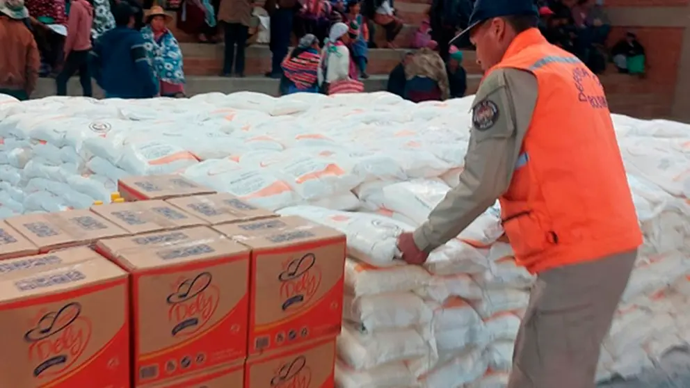 Entregan 31.5 toneladas de alimentos a familias afectadas por heladas en Totora y Pojo ./ BTv