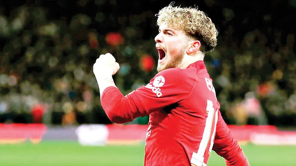 Harvey Elliot celebra su gol que le dio el triunfo a Liverpool sobre Wolverhampton. LIVERPOOL FC