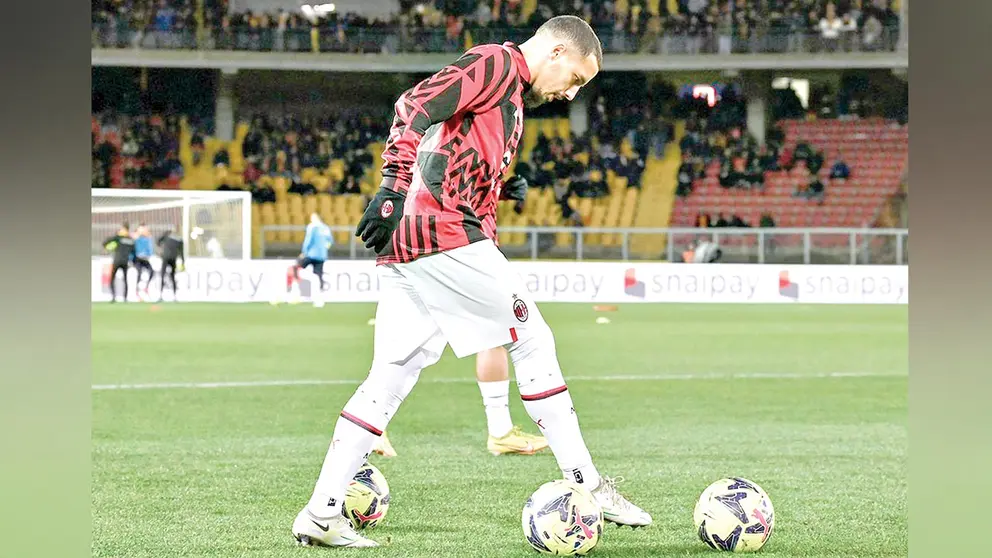 Una imagen de un precalentamiento del AC Milan. AC MILAN