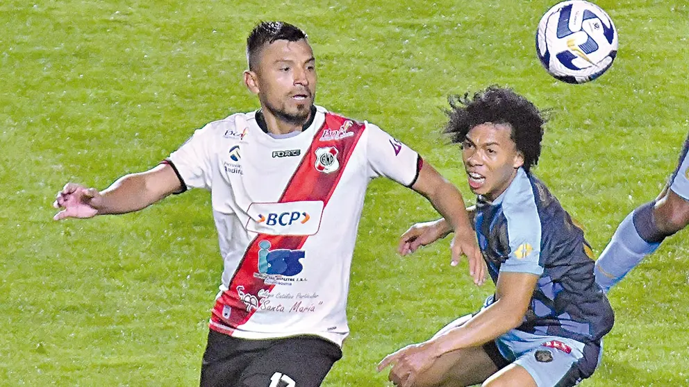 Una incidencia de la goleada de El Nacional en el Siles. APG