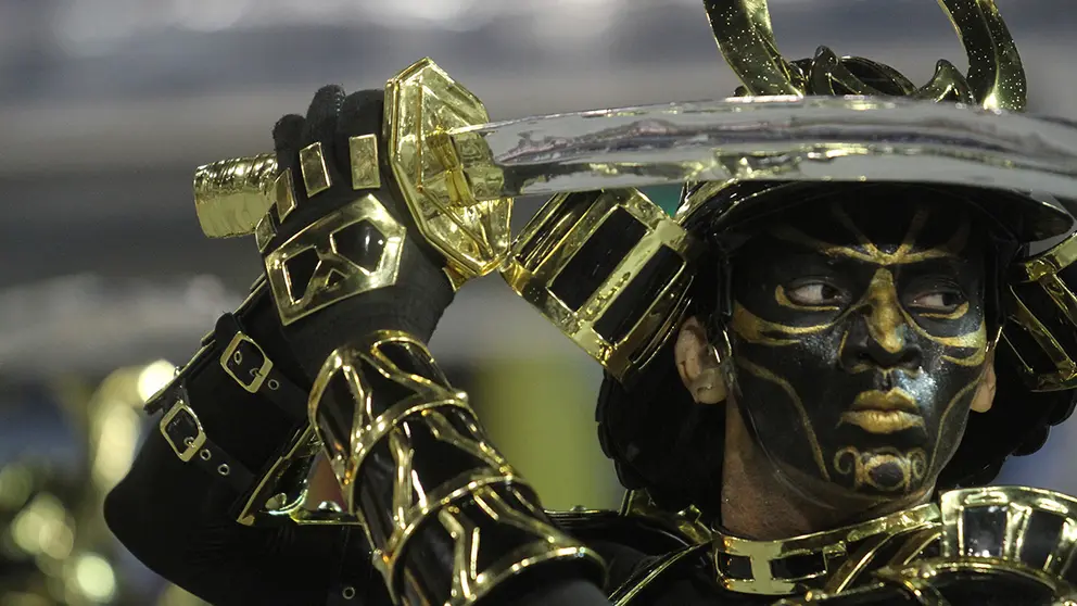 Sobre carnaval de Brasil. EDUARDO