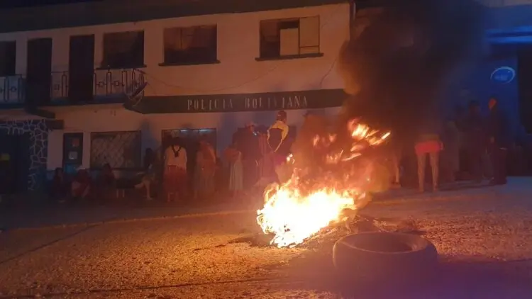 Repudio de la poblaci&oacute;n en Coripata, donde asesinaron a una ni&ntilde;a tras raptarla. RADIO FM BOLIVIA