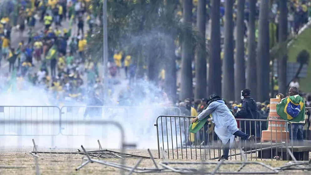 Fotograf&iacute;a de archivo de manifestantes contra los resultados electorales y el gobierno del presidente Lula da Silva./ EFE