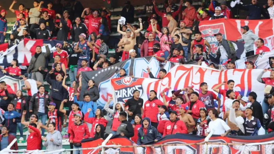 Los Gurkas, en el Hernando Siles. CLUB JORGE WILSTERMANN