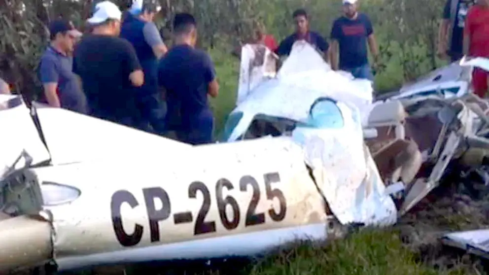 El estado en que quedó parte de la avioneta./ ERBOL