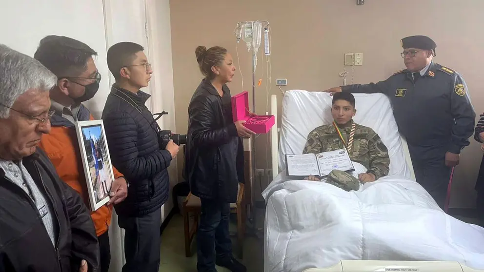 Uno de los cadetes heridos luego del "salto de la muerte". EJ&Eacute;RCITO DE BOLIVIA
