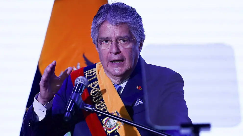 El presidente de Ecuador, Guillermo Lasso, presenta su informe a la Naci&oacute;n tras la muerte cruzada que cerr&oacute; la Asamblea Nacional, hoy en la Plataforma Gubernamental, en Quito (Ecuador)./ EFE