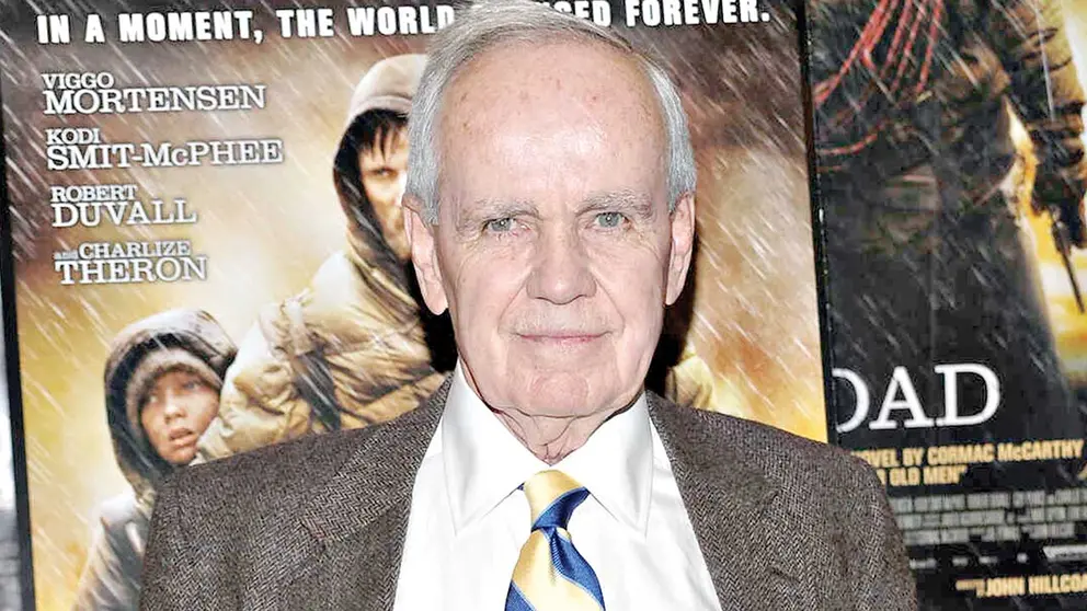 El novelista Cormac McCarthy en la presentaci&oacute;n de una pel&iacute;cula. / CNN