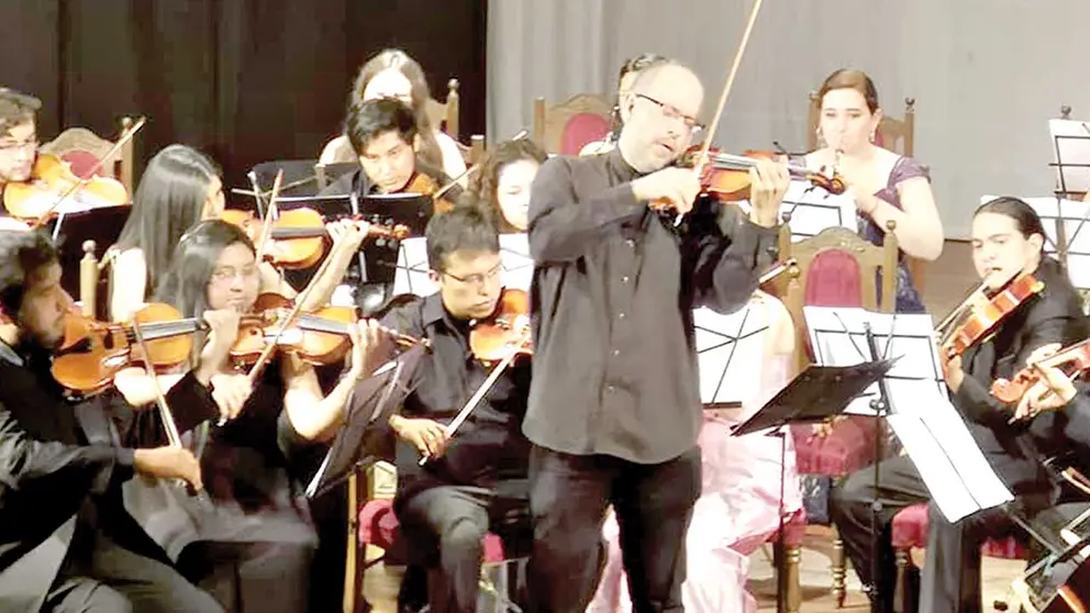 Artistas del Conservatorio Te&oacute;filo Vargas interpretando una obra./ FACEBOOK