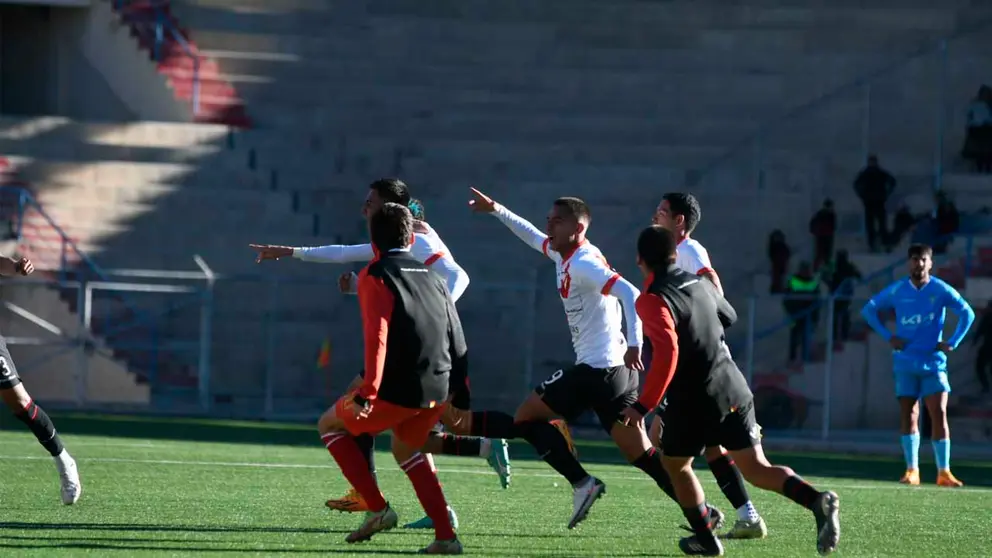 Jugadores de Always Ready celebran una conquista en el 2-0 ante Blooming en El Alto. APG