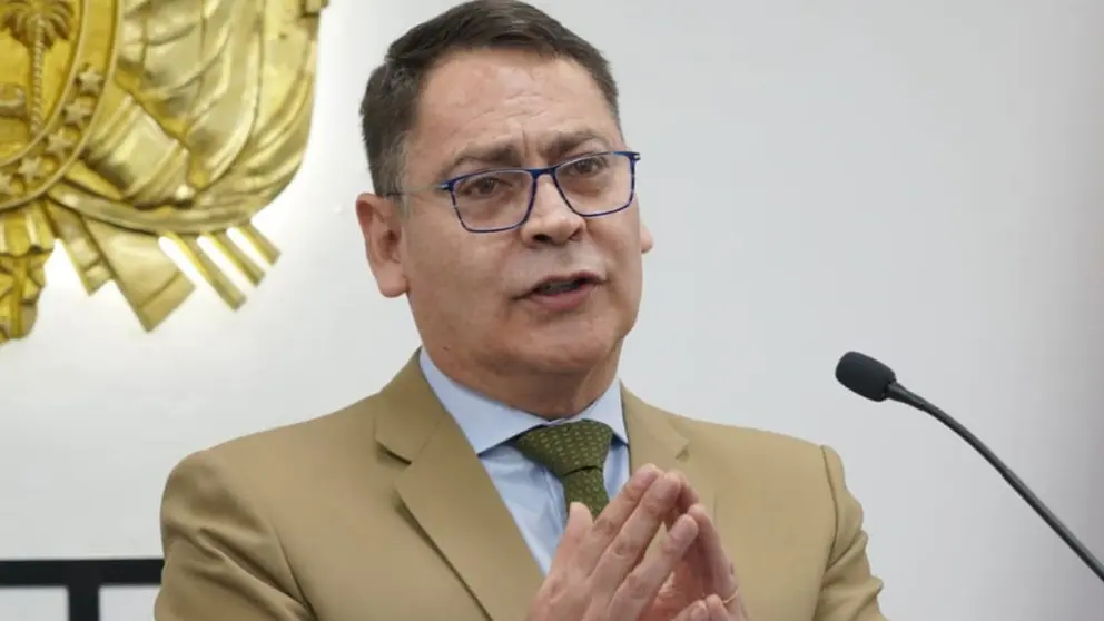El viceministro de R&eacute;gimen Interior, Jhonny Aguilera, en conferencia de prensa./ ERBOL