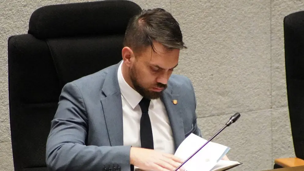 Eduardo Del Castillo, en la interpelaci&oacute;n de este martes. / ABI