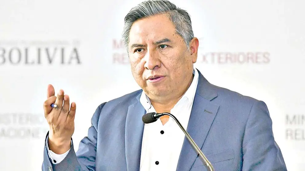 Rogelio Mayta fue posesionado este jueves./ ARCHIVO
